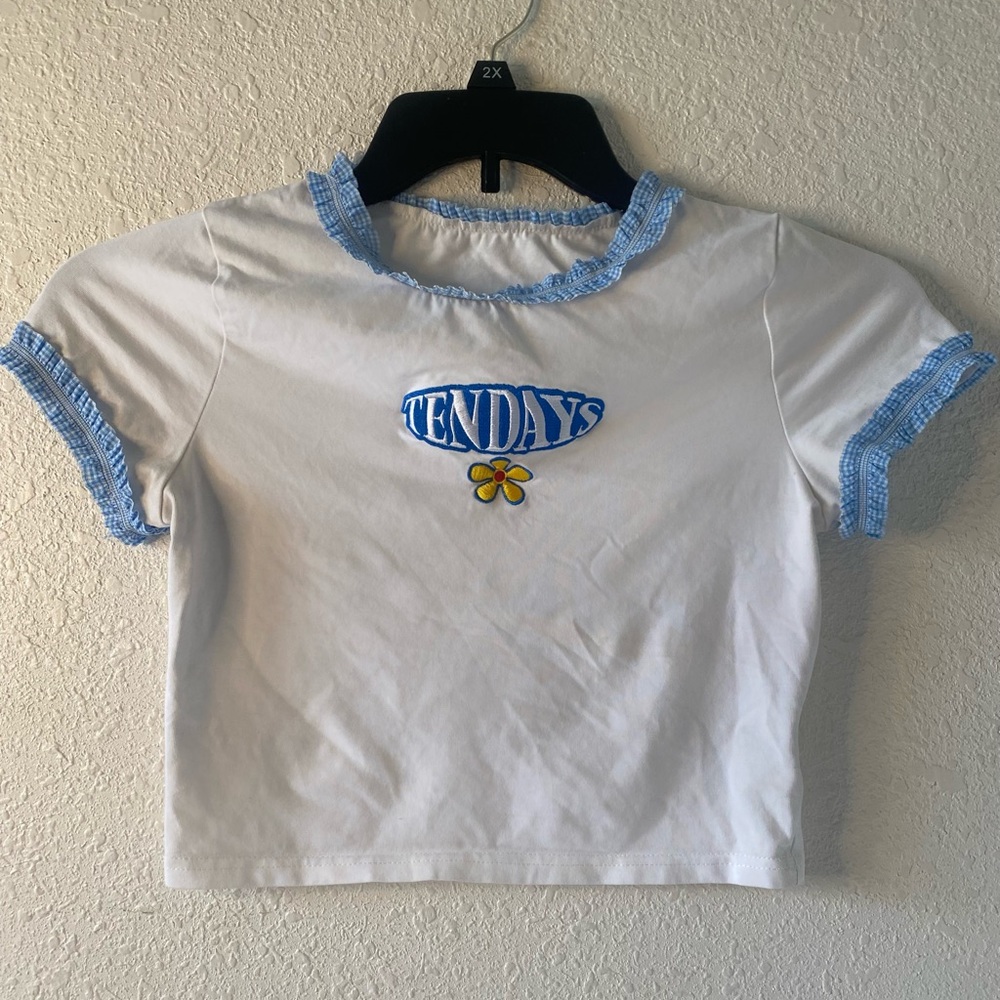 “Tendays” White Crop Top